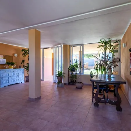 Empurialola Apartamento La Rubina